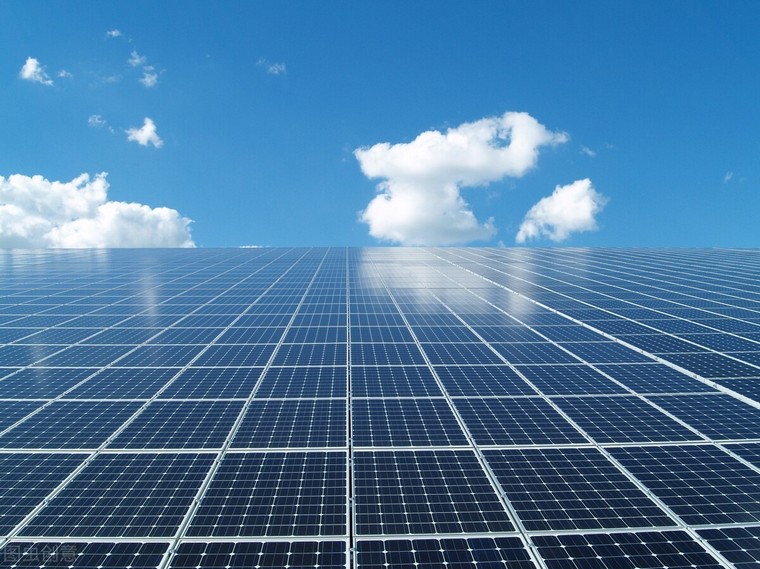 建50畝光伏發(fā)電需要投資多少錢，3mw光伏投資要多少