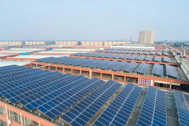 中國太陽能資源分布：根據各地接受太陽總輻射量的多少，可將全國劃分為五類地區(qū)